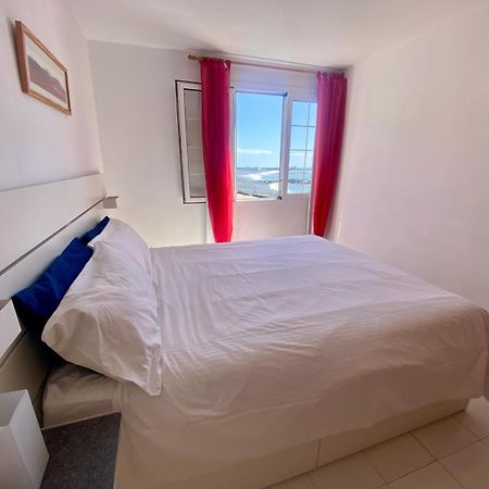 Casa Del Mar, Sunny Ocean View Appartement Right At The Beach! Los Llanos De Aridane Kültér fotó