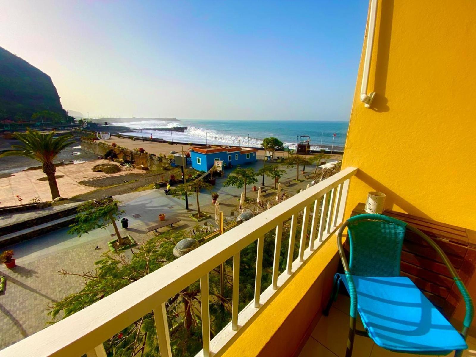 Casa Del Mar, Sunny Ocean View Appartement Right At The Beach! Los Llanos De Aridane Kültér fotó