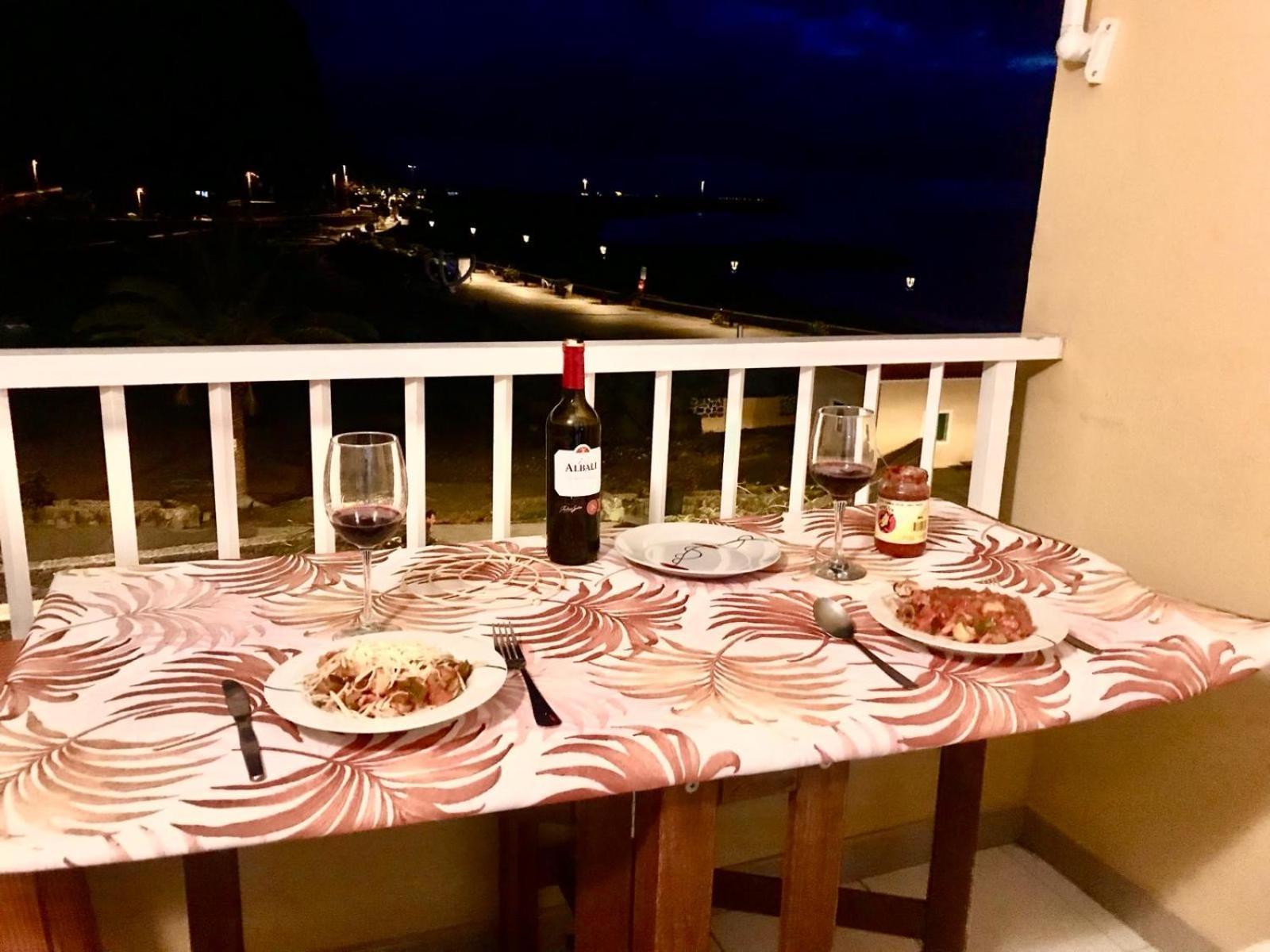Casa Del Mar, Sunny Ocean View Appartement Right At The Beach! Los Llanos De Aridane Kültér fotó